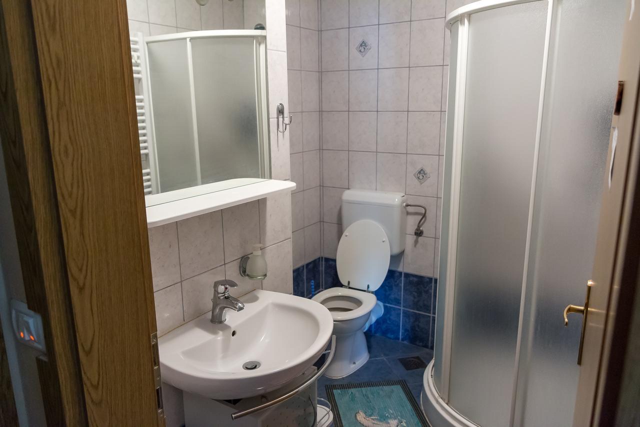 Apartma In Sobe Pilih Випава Экстерьер фото